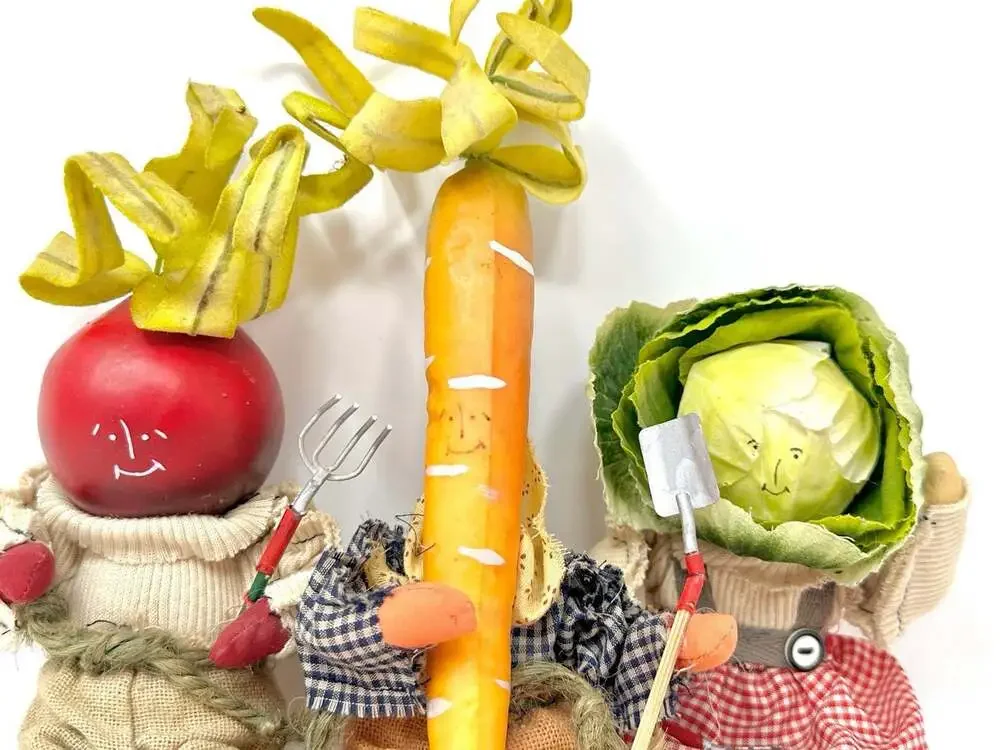 Vegetable Folk Art Dolls Set Radish Carrot & Cabbage Vtg Anthropomorphic Veggies